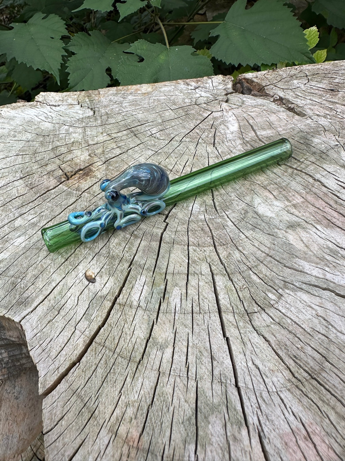 Octopus Glass Boba Straw in Emerald Green & Silver Amethyst